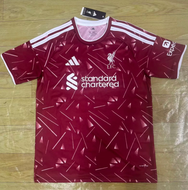 26-27 Liverpool home jersey fan version