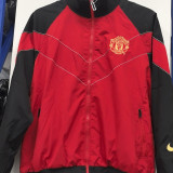 2006/07 M Utd Red Retro Windbreaker