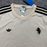 2025/26 JUV Retro Style Red Fans Soccer Jersey 米色