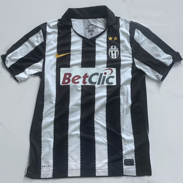 2010/11 JUV Home Retro Soccer Jersey