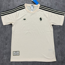 2025/26 JUV Retro Style Red Fans Soccer Jersey 米色