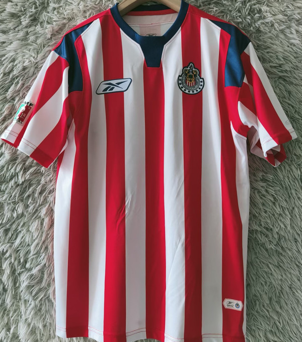 2004/2005 Chivas Home Red White Retro Soccer Jersey