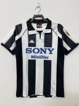 Retro Juventus Home  1:1 Quality Soccer Jersey    1997-1998