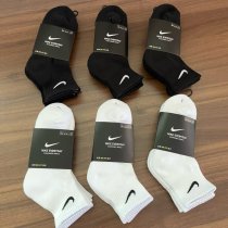 nike socks  cotton 3 pair  Middle tube socks