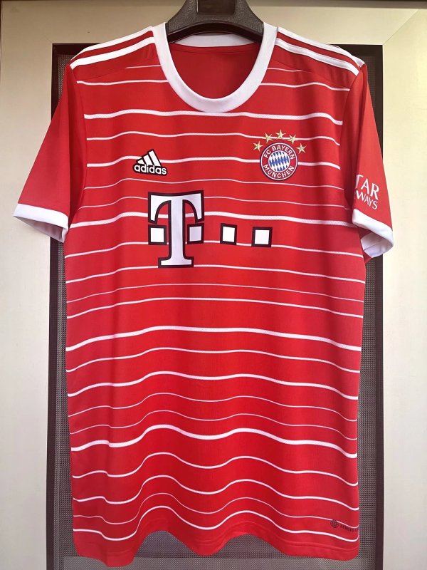 Bayern Munich  Home Fan  1:1 Quality Soccer Jersey   22-23