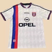 Retro Bayern Munich Away Fans   1995-1996
