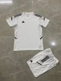 Adidas T  shirt  720
