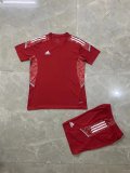 Adidas T  shirt  720