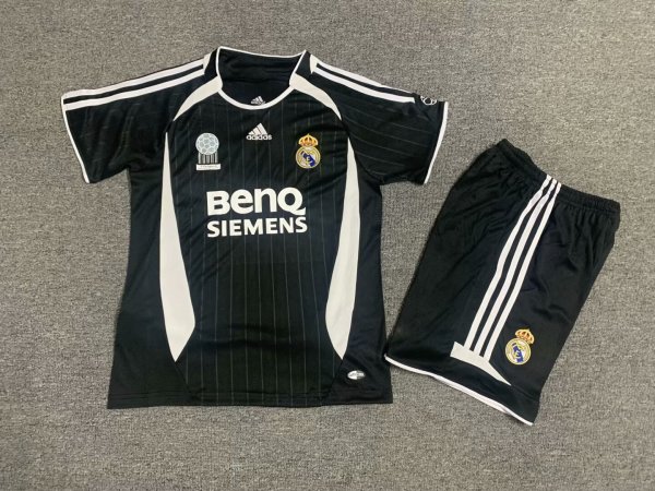 Retro Real Madrid away Kids  1:1 Quality Soccer Jersey  2006-2007