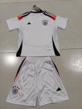 Germany Home    Kids  24-25