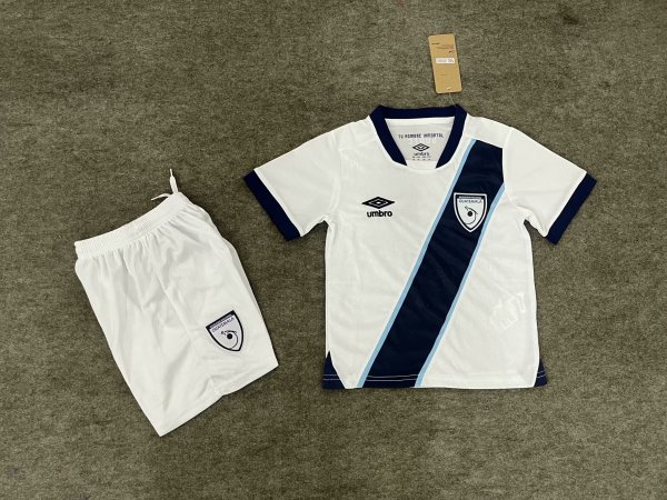 Guatemala home Kids  25-26