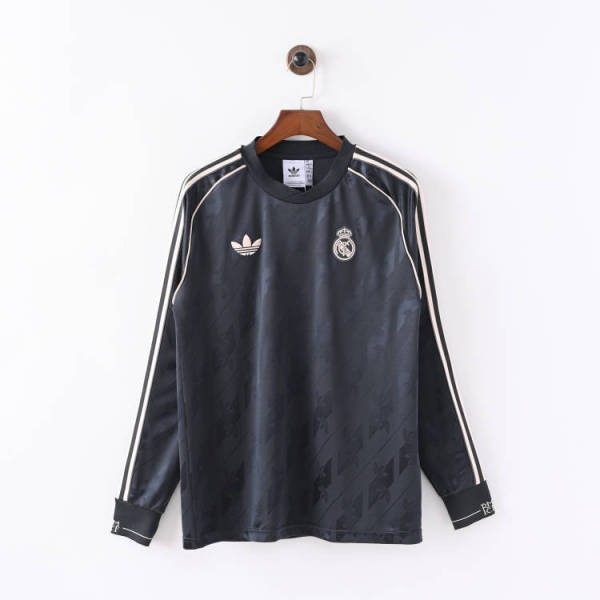 Real Madrid  Retro commemoration Long sleeves 1:1 Quality Soccer Jersey    24-25