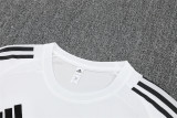 Manchester United Training  Fans kits  1:1 Quality Soccer Jersey 25-26 (Kids And Man )