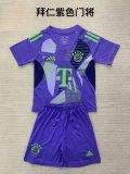 Bayern Munich goalkeeper  Kids 1:1 Quality Soccer Jersey   24-25