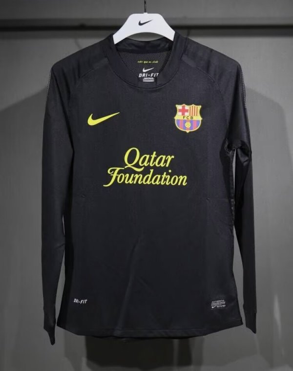 Retro Barcelona Long  Away  player  1:1 Quality Soccer Jersey   2011-2012