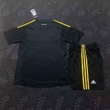 Retro Real Madrid Fans Goalkeeper  kits suit  1:1 Quality Soccer Jersey 2011-2012