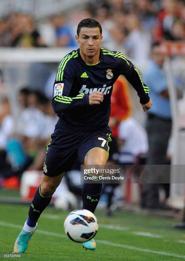 Retro Real Madrid player away long  1:1 Quality Soccer Jersey  2012-2013