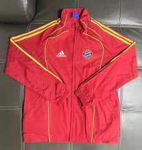 Bayern Munich  Windbreaker  Red 1:1 Quality Soccer Jersey  25-26