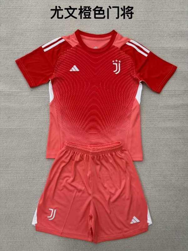 Juventus  Goalkeeper Fans  (Kids and Man)  1:1 Quality Soccer Jersey  25-26
