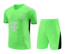 Bayern Munich goalkeeper  set  1:1  23-24