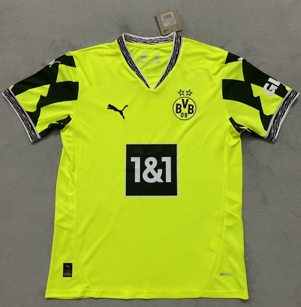 Dortmund third away Fans 1:1  25-26