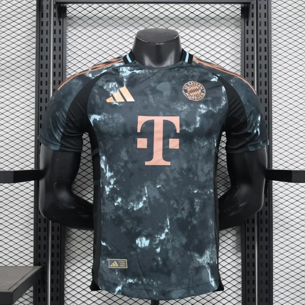 Bayern Munich away Player 1:1 Quality Soccer Jersey   24-25