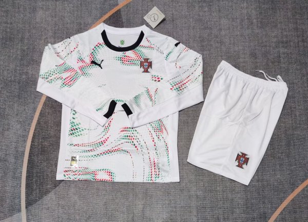 Portugal  away Kids  long fans  25-26