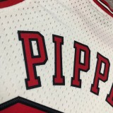 Chicago Bulls White #33 PIPPEN 1:1 Quality NBA  Season Jerseys  1998