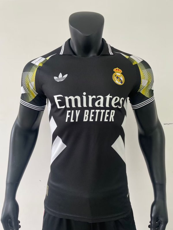 Real Madrid Special Edition  Player 1:1  25-26