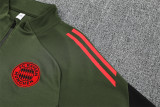 Bayern Munich Training  Tracksuit  green (Kids And Man )  1:1  25-26