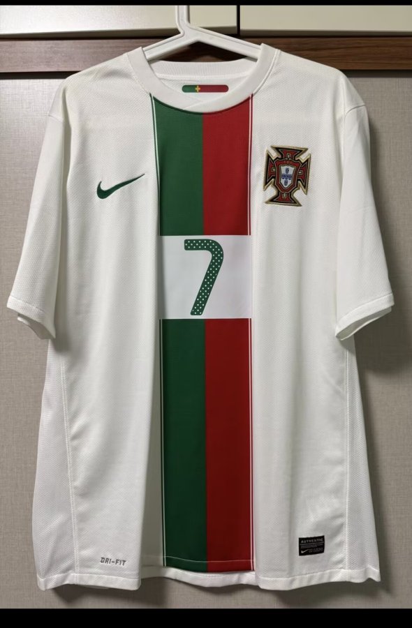 Retro  Portugal away  1:1 Quality Soccer Jersey  2010