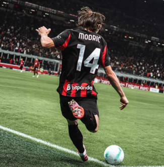 AC Milan Home player 1:1 Quality Soccer Jersey 25-26