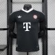 Bayern Munich goalkeeper Player 1:1 Quality Soccer Jersey   24-25