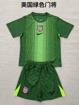Usa Green Goalkeeper Fans  (Kids and Man)  1:1 Quality Soccer Jersey  25-26
