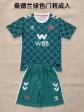 Sunderland Goalkeeper Green Fans  (Kids and Man)  1:1 Quality Soccer Jersey  25-26