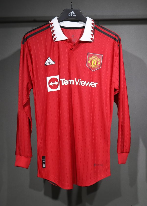 Manchester United Home  long  player  1:1 Quality Soccer Jersey    22-23
