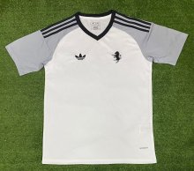 Juventus goalkeeper  Fans  1:1 Quality Soccer Jersey   24-25
