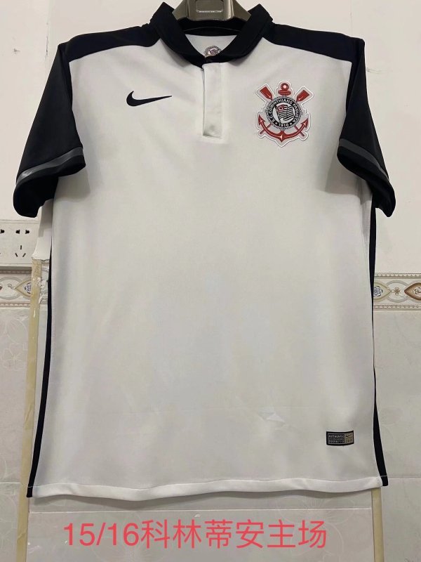 Retro Corinthians Home fans 2015-2016