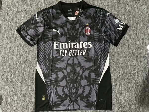 AC Milan goalkeeper Fans  1:1 Quality Soccer Jersey  24-25