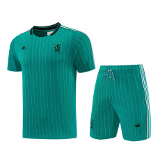 Liverpool  T-shirt  Green 1:1 Quality Soccer Jersey  25-26