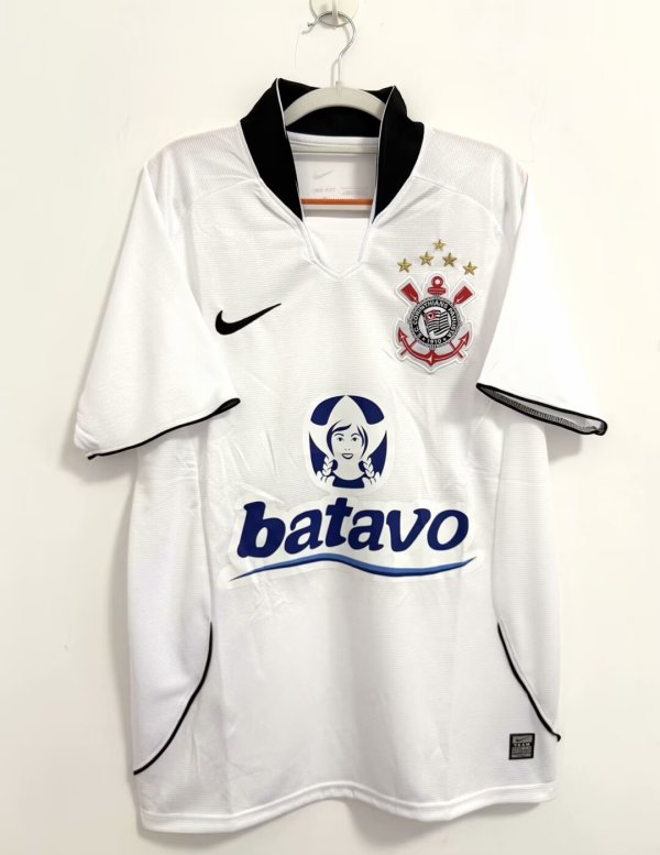 Retro Corinthians Home Fans 2009
