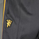 2025/26 M Utd Black Retro style Jacket Tracksuit