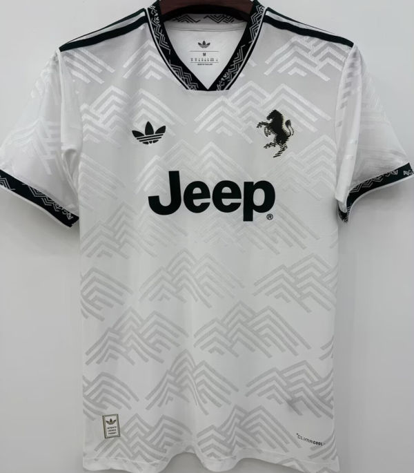 2026/227 JUV White Retro Syle Fans Soccer Jersey