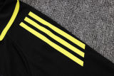 2025/26 M Utd Black POLO Training Tracksuit