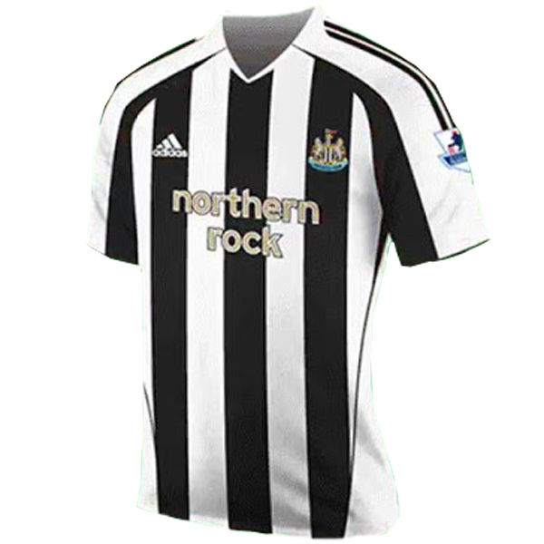 2005/06 Newcastle Home Retro Soccer Jersey