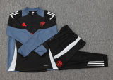 2024/25 M Utd Black Sweater Tracksuit