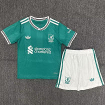 2025/26 LFC Third Green Kids Soccer Jersey 白色裤子