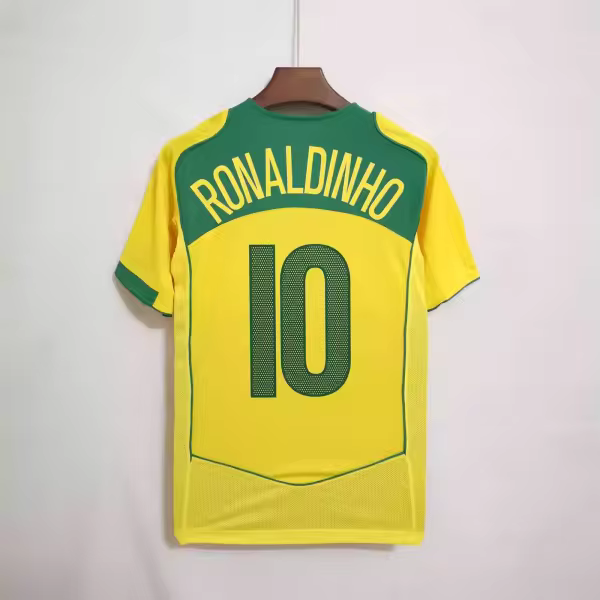 Retro Brazil Home # 10 RONALDINHO  #9 RONALDO  #8 KAKA 1:1 Quality Soccer Jersey   2004