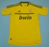 Retro Real Madrid Yellow GK 1:1 Quality Soccer Jersey    2010-2011