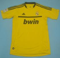 Retro Real Madrid Yellow GK 1:1 Quality Soccer Jersey    2010-2011